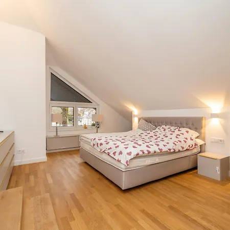 Βίλα Exklusive Walmdachvilla Muenchen-gruenwald Grünwald