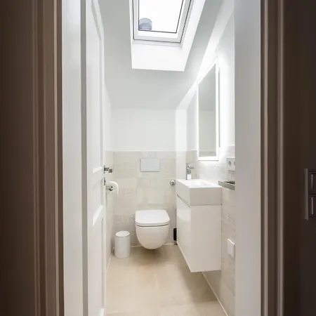Exklusive Walmdachvilla Muenchen-gruenwald Βίλα