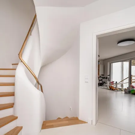 וילה Exklusive Walmdachvilla Muenchen-gruenwald Grünwald